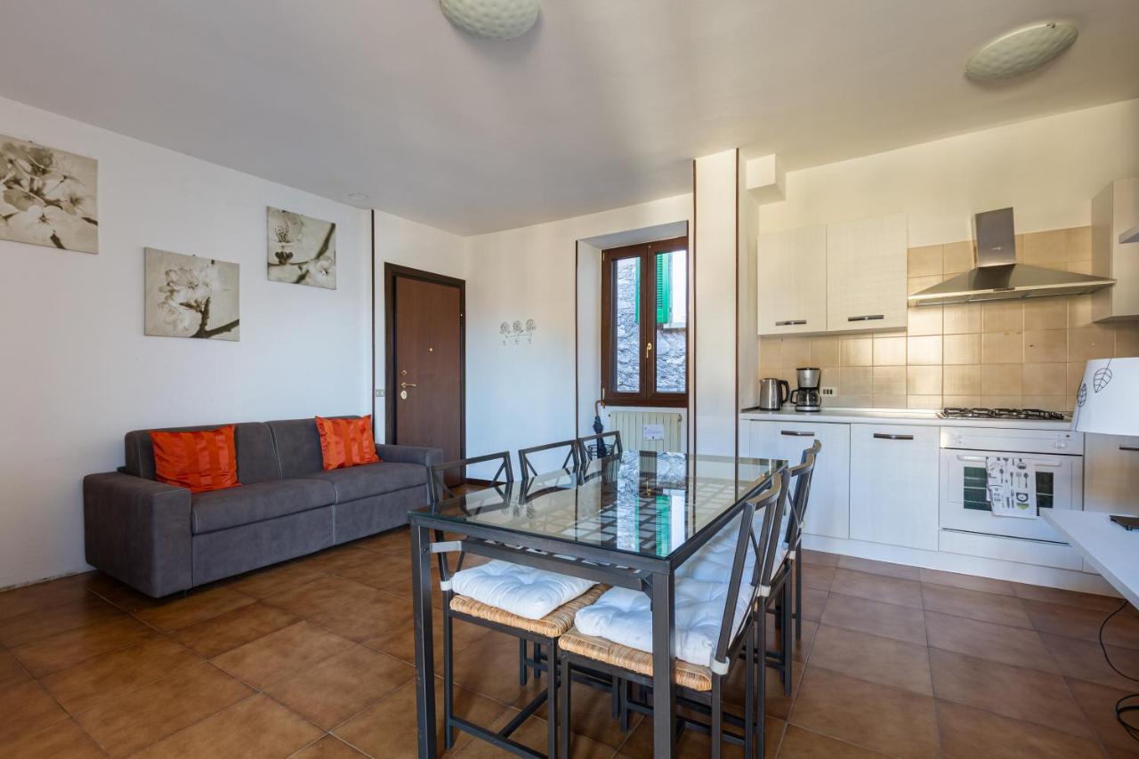 Mysa Properties - Casa Chicca, Flat With Lake View Terrace 佩尔莱多 外观 照片